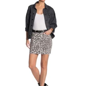 Good American Snow Leopard Raw Edge Mini Skirt 6/28 NEW
